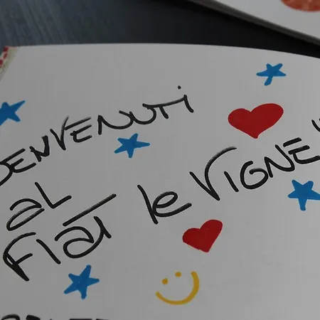 Flat Le Vigne Lägenhet *