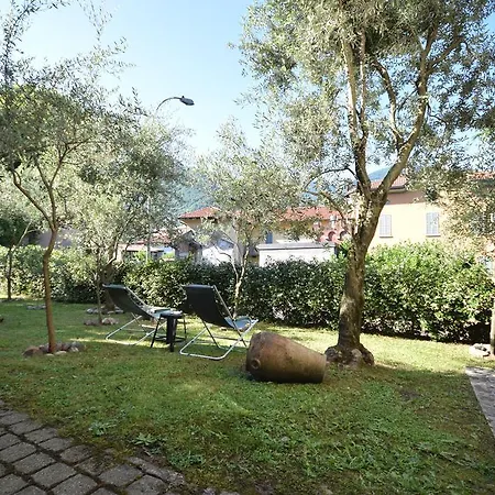 Flat Le Vigne Como