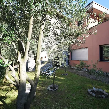 Flat Le Vigne Como