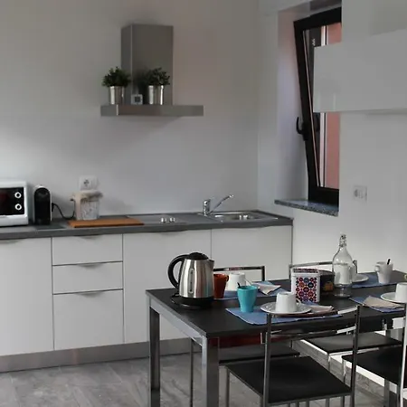 Flat Le Vigne * Como